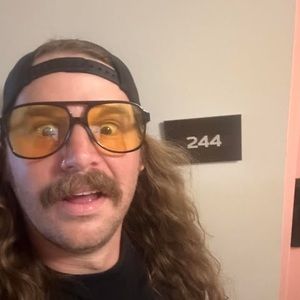 Meet your Posher, Eric